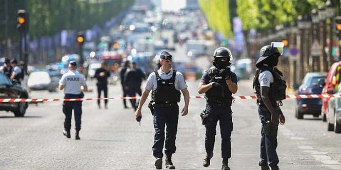 Le cas d’école du « fiché S » des Champs-Elysées