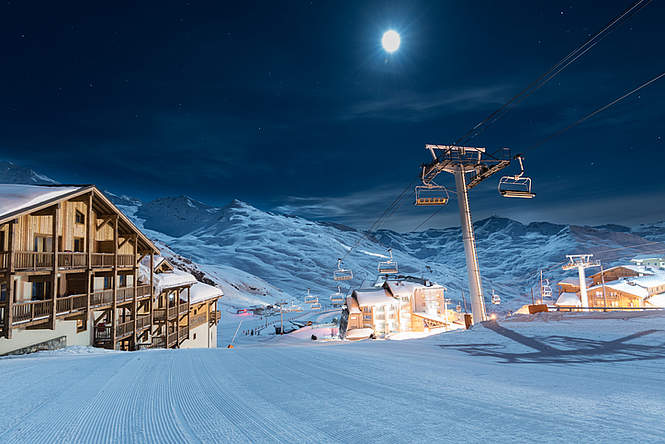 La filière ski assommée par le maintien de la fermeture des remontées mécaniques 