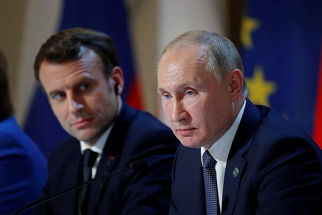 Macron au Kremlin : un coq dans la tanière d'un ours