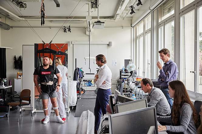 Grégoire Courtine, le Français qui fait remarcher les paraplégiques