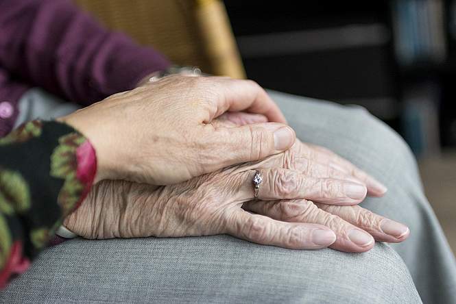 Vers l’euthanasie à marche forcée