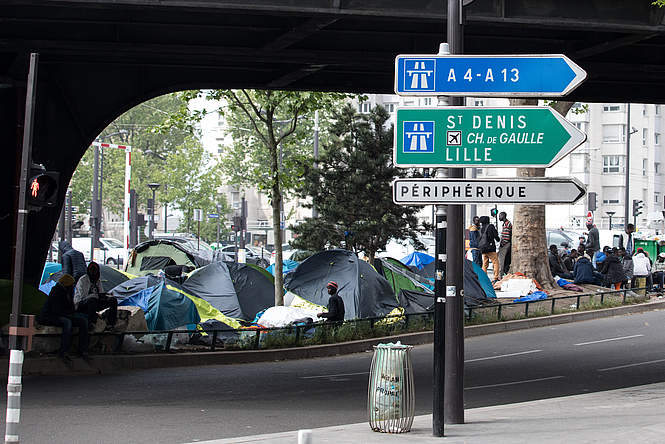 OQTF, une farce qui tourne à la tragédie