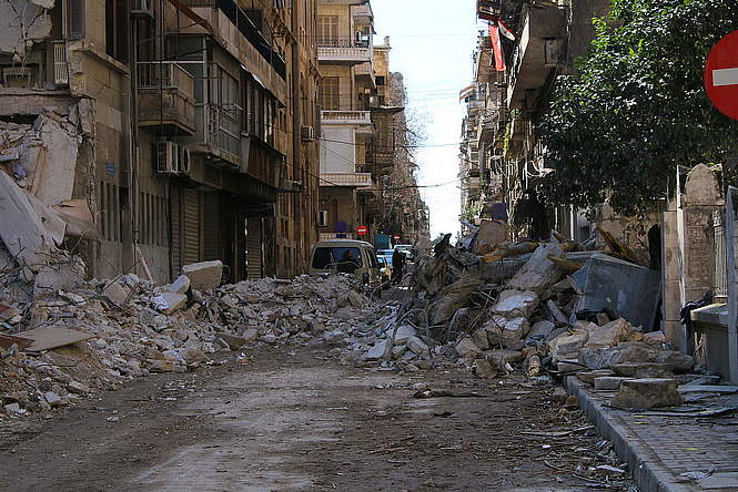 Après le séisme, les Syriens attendent une aide comparable à celle que reçoivent les Turcs