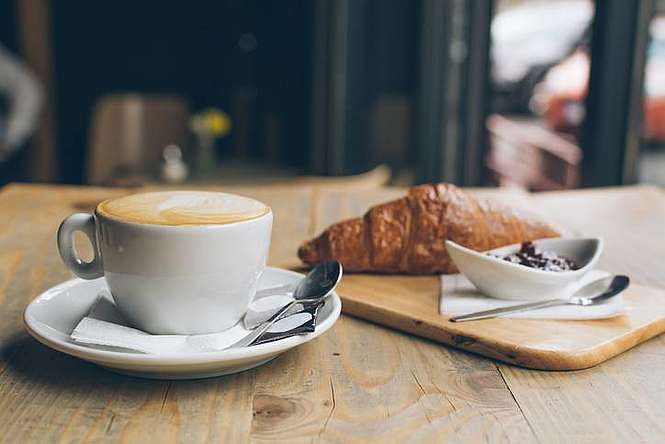 Le café connecté prend son temps