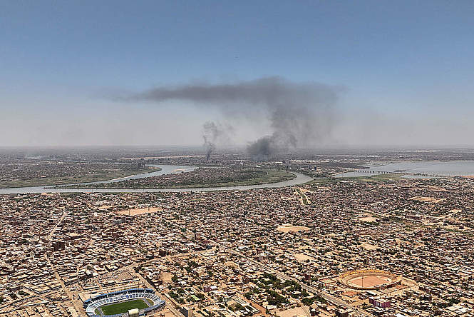 Une nouvelle guerre civile au Soudan, volcan en éruption dans une région instable 