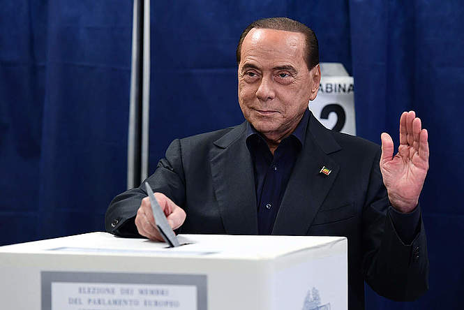 Silvio Berlusconi, gloire et misère du premier populiste