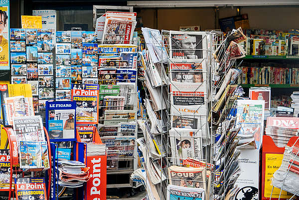 Fake news : des bobards moins à craindre que la censure étatique ! 