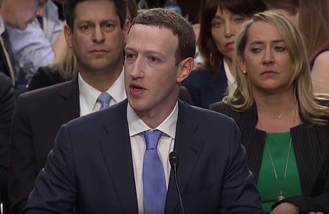 Mark Zuckerberg peu convaincant face au sénat américain