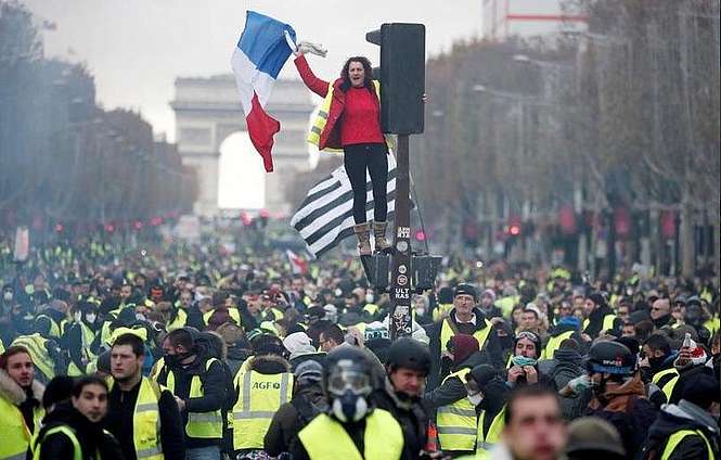 « Gilets jaunes » : un cri de détresse travesti en scénario insurrectionnel par le pouvoir