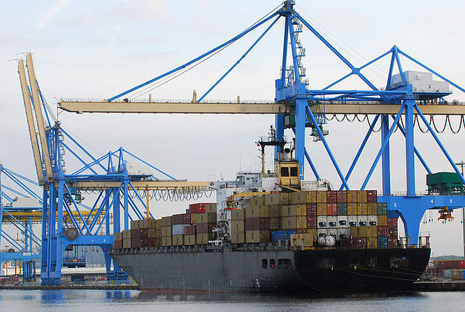 Les ports de commerce français plombés par la Covid-19 et la CGT